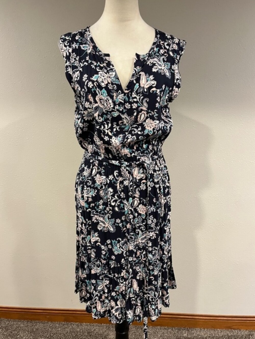 Loft sleeveless dress